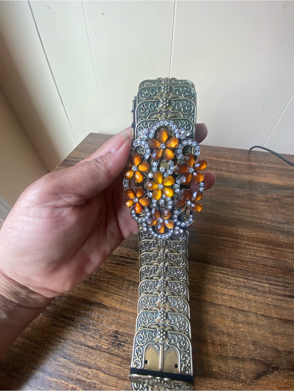 Vintage Metal Belt, Adjustable 42” - Picture 4 of 11